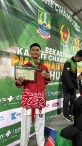 Eky Santoso: Dari Karate Sejak Kecil hingga Menjadi Penerima Beasiswa Prestasi Olahraga UNSADA