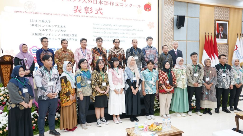Penghargaan Lomba Esai Bahasa Jepang ke-2 Hiroshima University: Memperkuat Jembatan Akademik Indonesia–Jepang